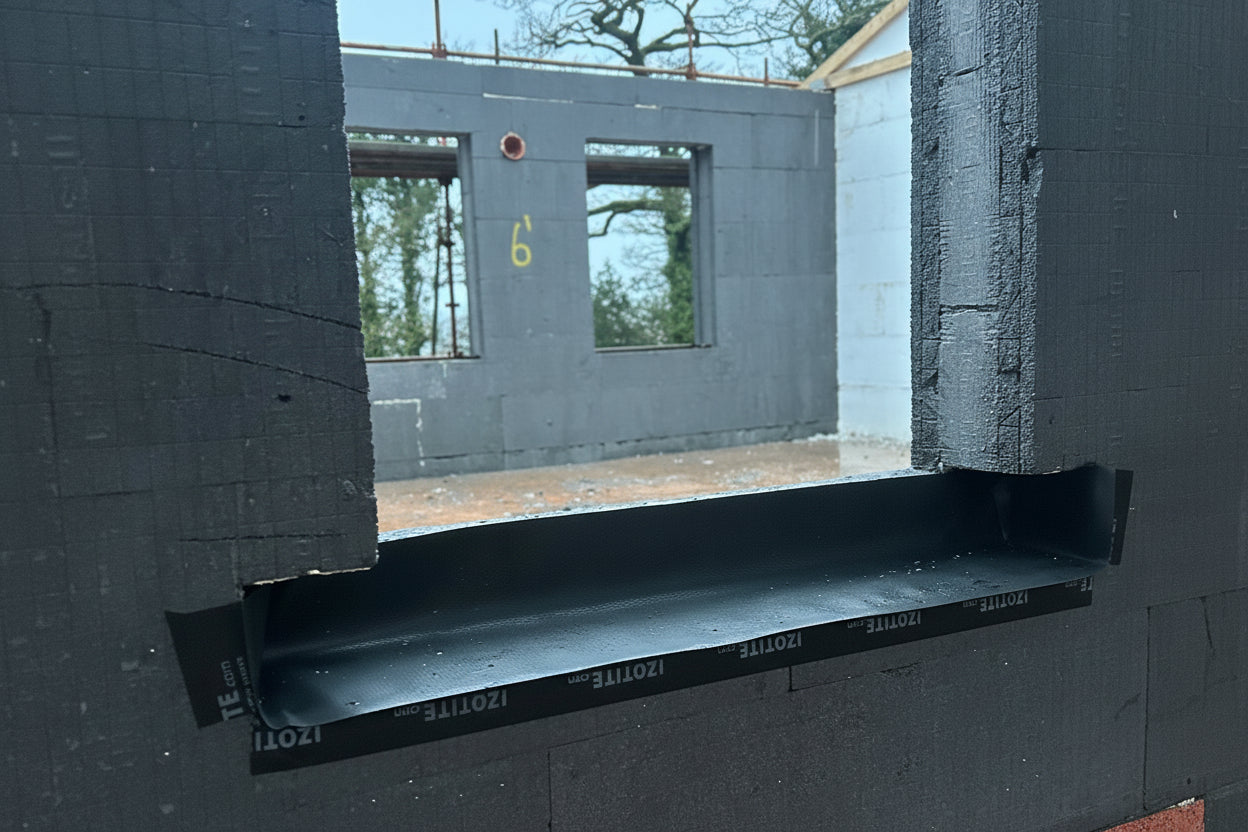 IZOTITE PVC 1mm WINDOW TRAY - 15m roll